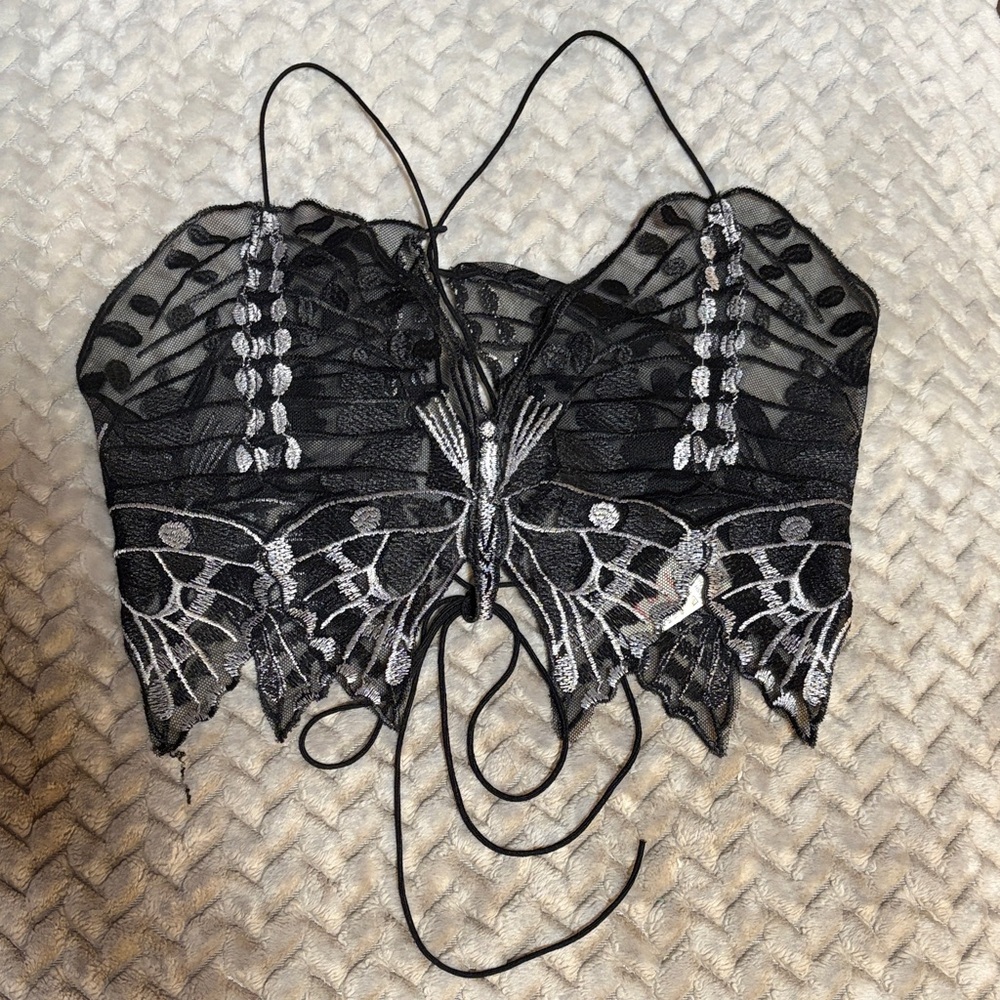 ROMWE Black and Silver Lace Butterfly Top